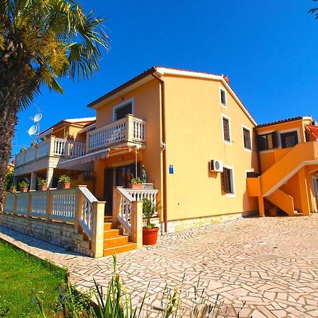 Apartments Orange 768 Fažana Esterno foto